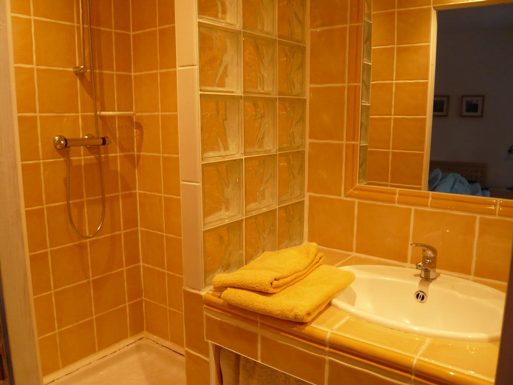 Bed and Breakfast Le Soubiran Berat Habitación foto